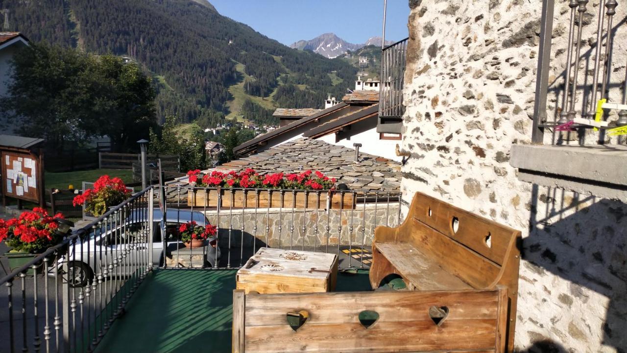 Magnifica Tavernetta Di La Thuile Apartment Exterior photo